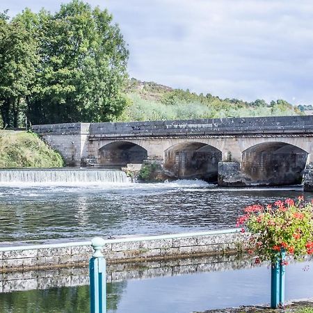 مبيت وإفطار Escolives-Sainte-Camille Entre Canal Et Vignes المظهر الخارجي الصورة